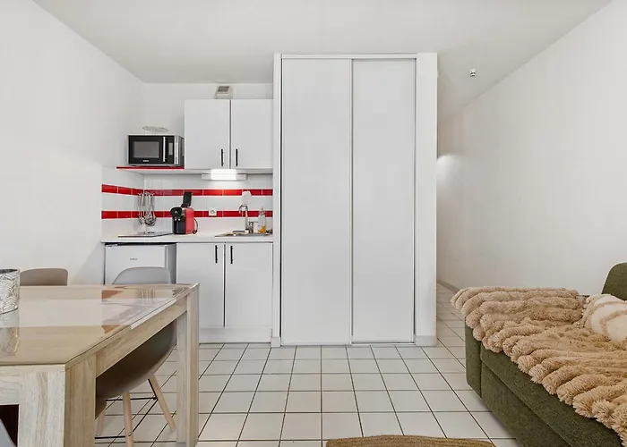 Appartement Le Sirocco - Parking - Terrasse - Acces Valras-Plage